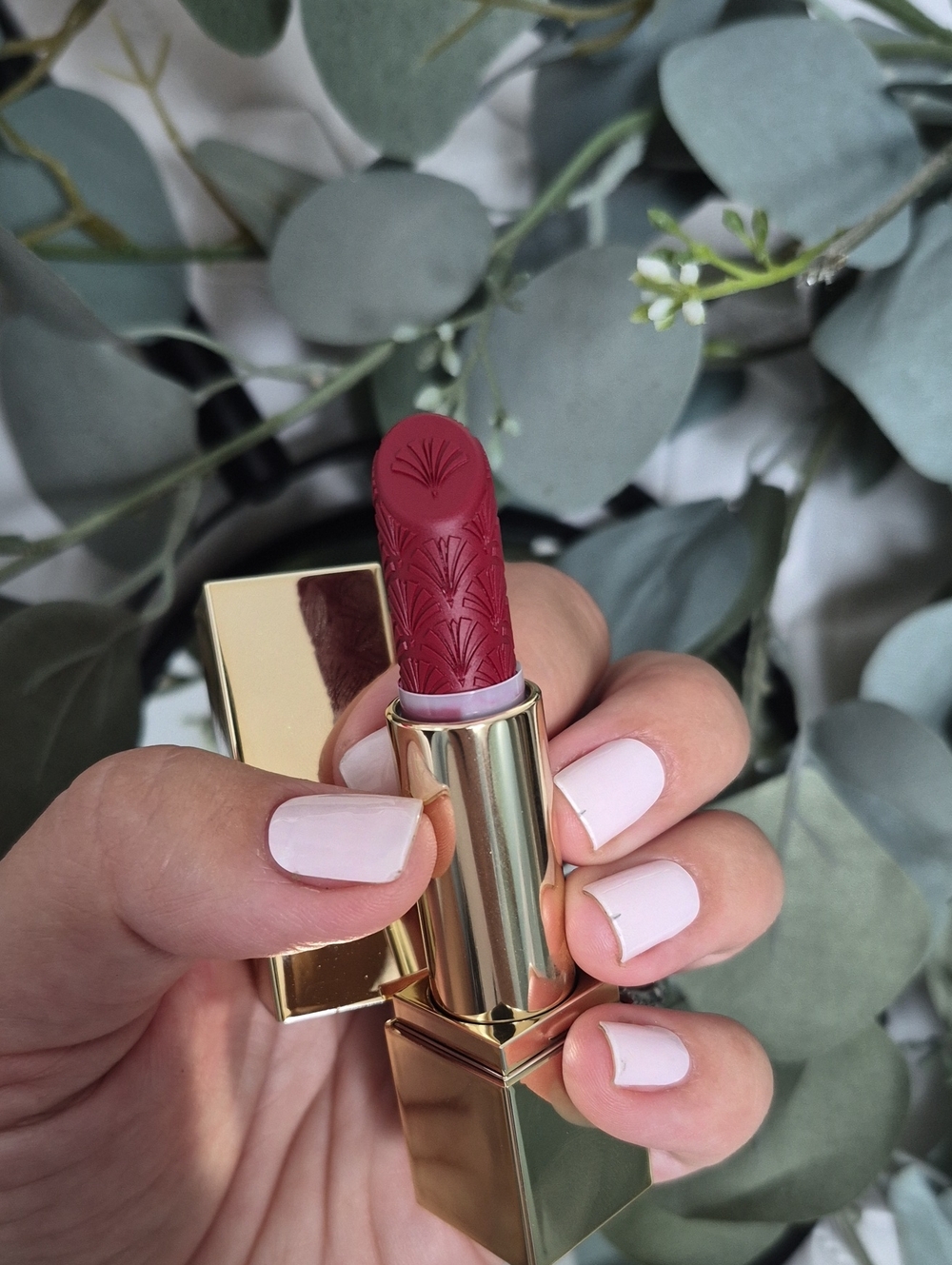 Estee Lauder Deep Rose Embossed Lipstick in Rich Red Velvet